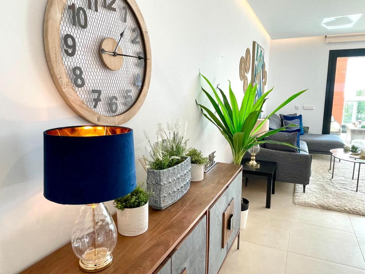 Luxury 3 Bedroom Apartment 300M From The Beach Fuengirola Buitenkant foto
