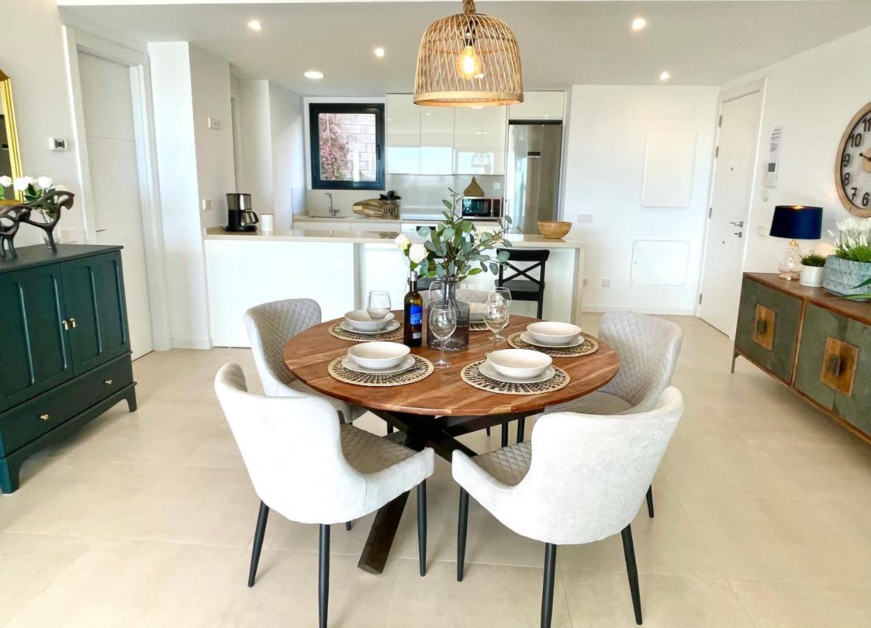 Luxury 3 Bedroom Apartment 300M From The Beach Fuengirola Buitenkant foto