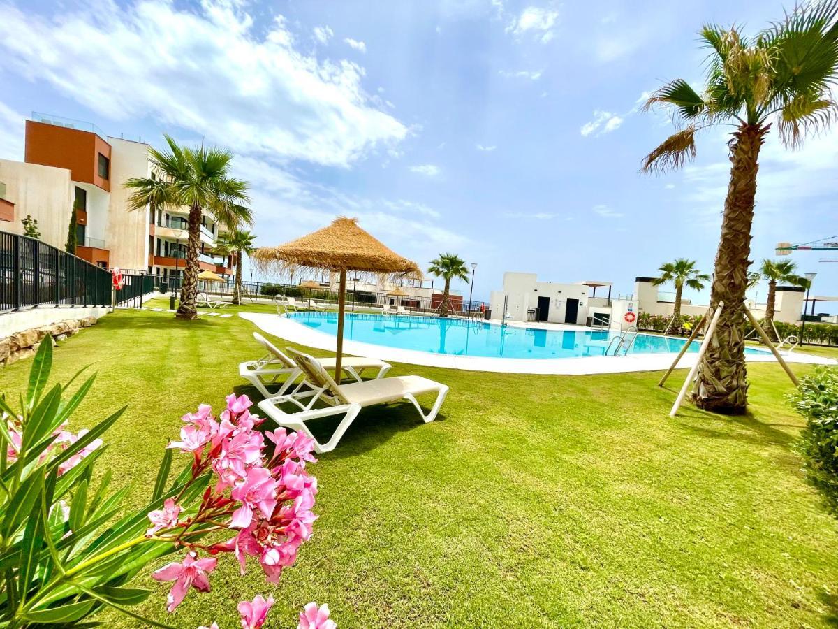 Luxury 3 Bedroom Apartment 300M From The Beach Fuengirola Buitenkant foto