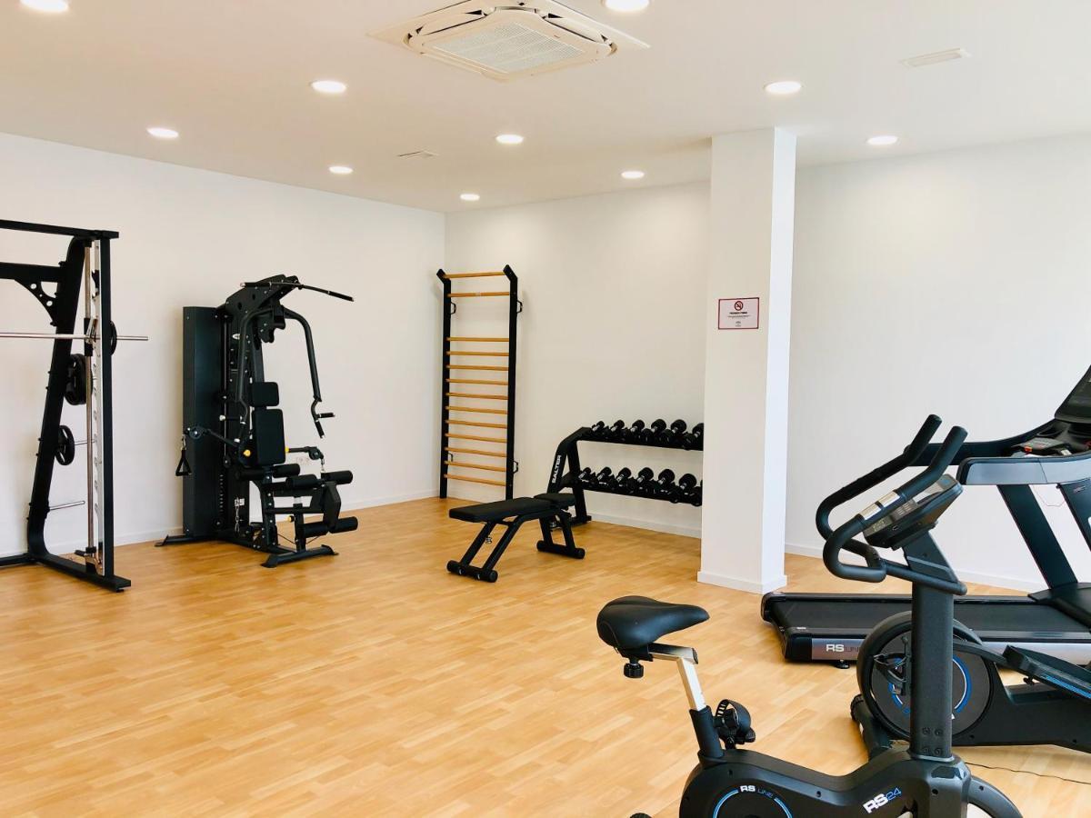 Luxury 3 Bedroom Apartment 300M From The Beach Fuengirola Buitenkant foto
