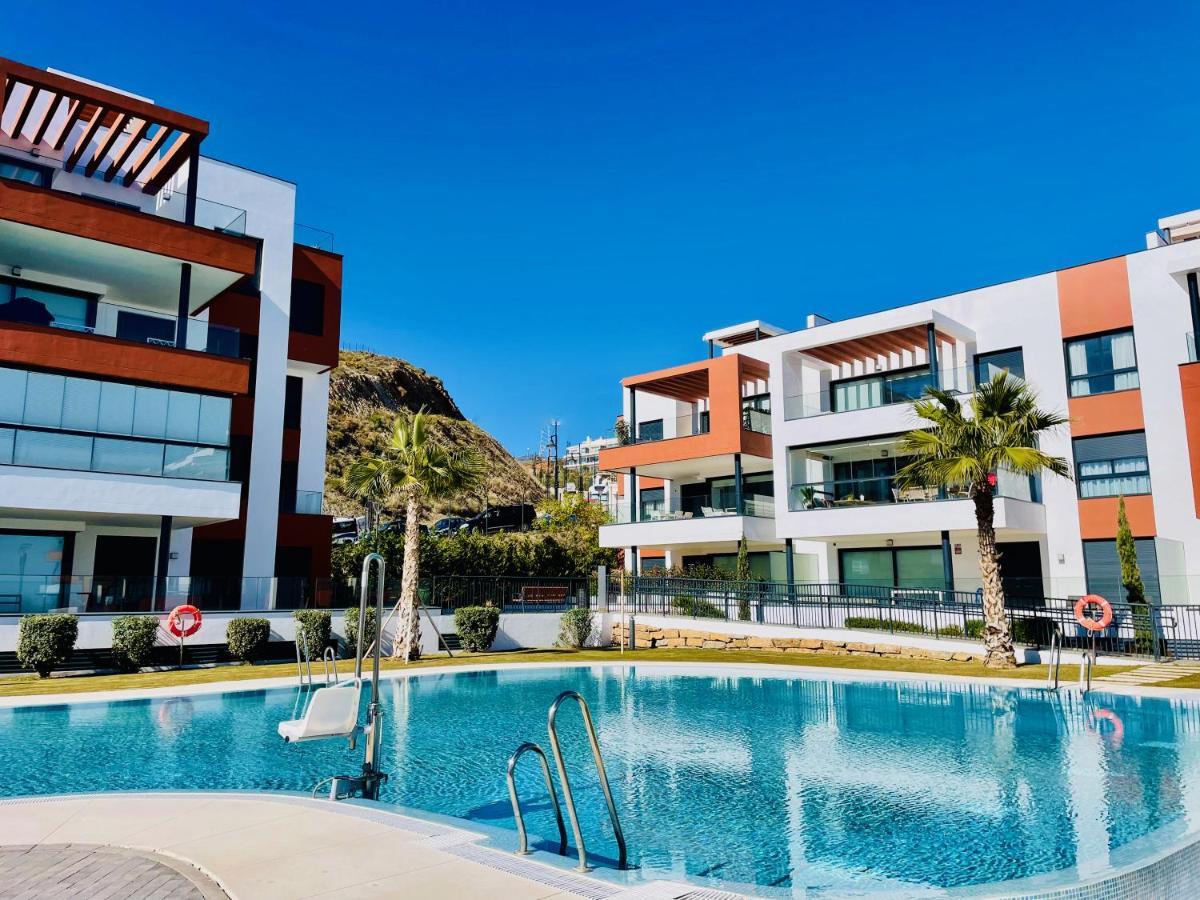 Luxury 3 Bedroom Apartment 300M From The Beach Fuengirola Buitenkant foto